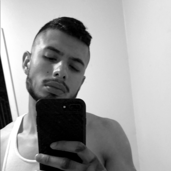 Meet your Posher, Erik - Picture 1 of 1